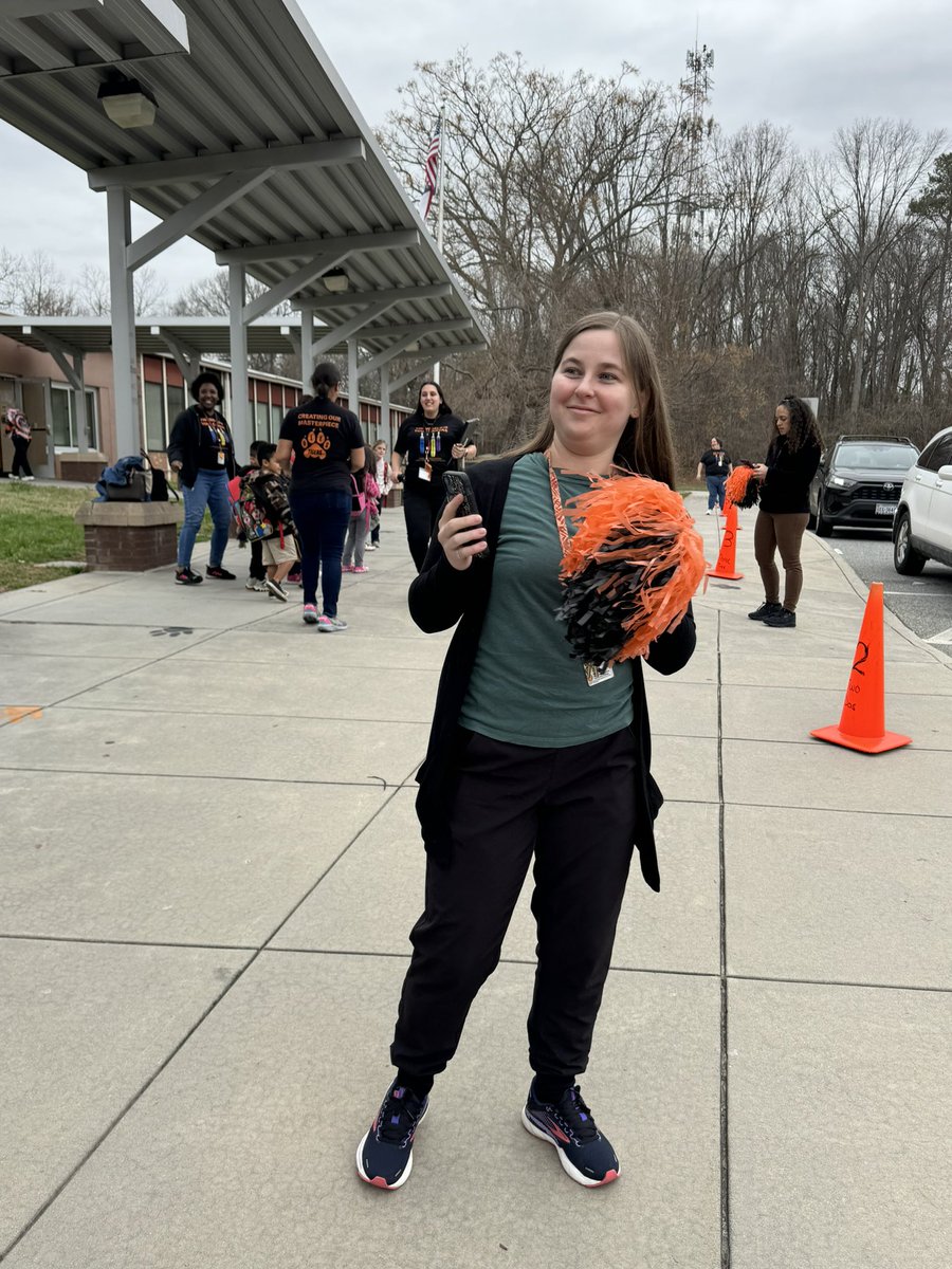DiggsLatham's tweet photo. Happy #InternationalWomensDay! Thank you to our women educators, faculty, and staff for all you do for our school daily. We celebrated today, showing our school spirit, especially with music and dancing during dismissal. #CreatingOurMasterpiece https://t.co/jnEt1lWaAy