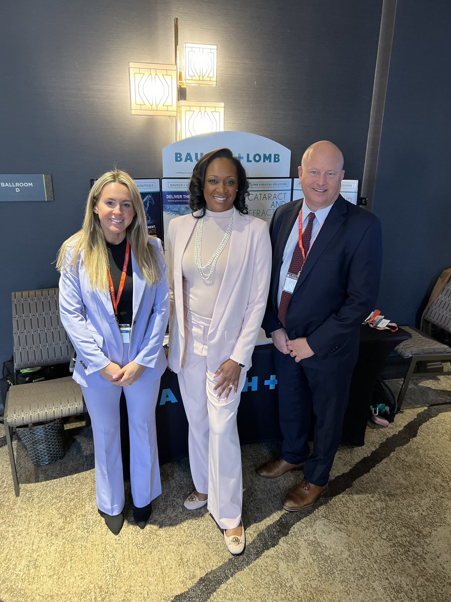 RashedaStinson's tweet photo. Had a great time at the Wills Eye Conference!  Such a great time reconnecting with some friends and receiving a warm welcome back to the Philadelphia area! 🫶🏽 https://t.co/lKJ67Sft9k