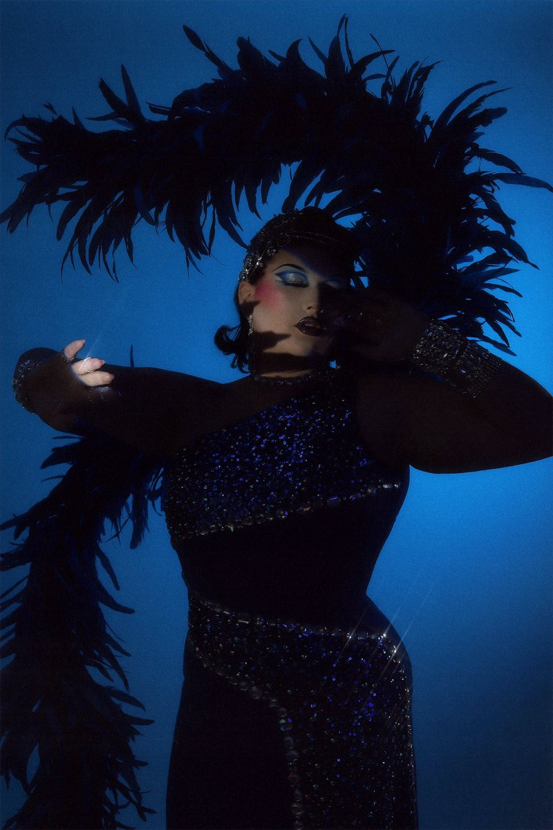 eroticanyc's tweet photo. And I still can see blue velvet through https://t.co/QL9vpavkd9