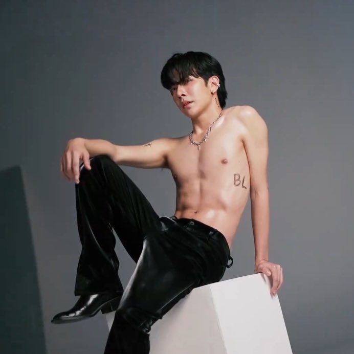2728mm2728's tweet photo. วู้วววววว เนี้ยแหละ ๆ !!! เนี้ยพี่ทัตที่ถูกต้อง 😚

#Babiibabe https://t.co/SZBCY6vQZn