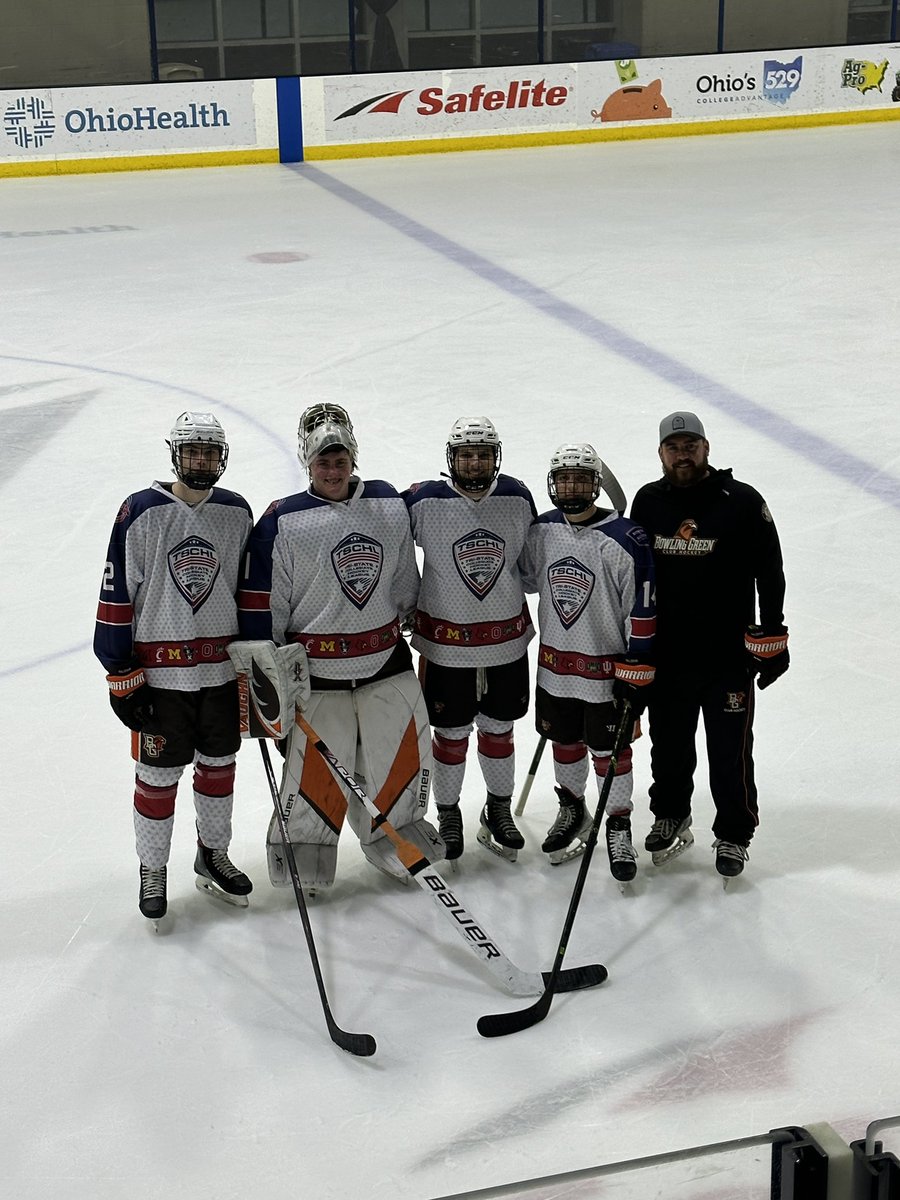 BGSUClubHockey's tweet photo. Our little stars 😁 https://t.co/qOhfWi9Jef