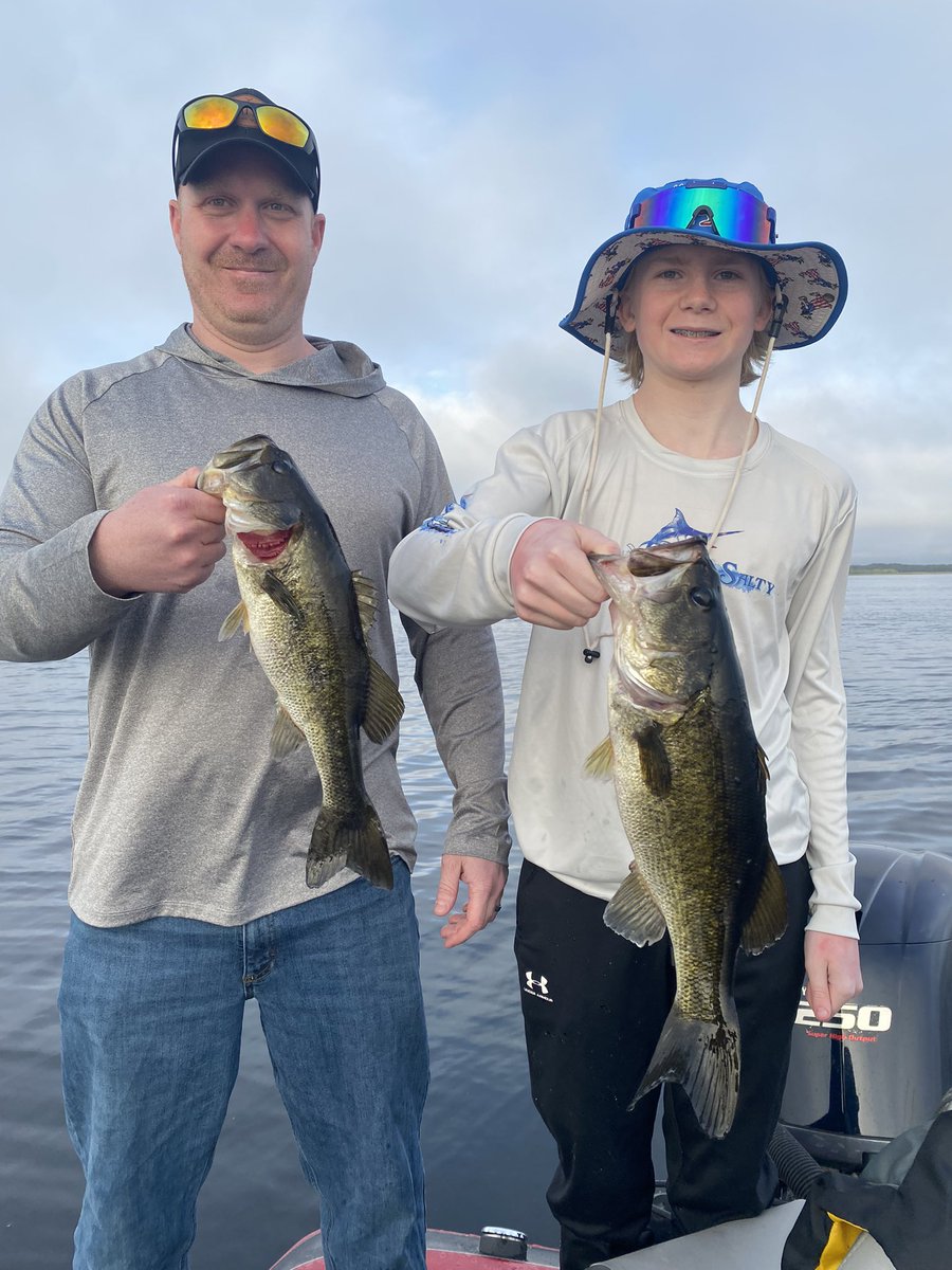 PSbassguide's tweet photo. Kieth and company for some father son action recently. 

#toho
#psbassguide
#vetransdiscount https://t.co/nr7NTDcHuU