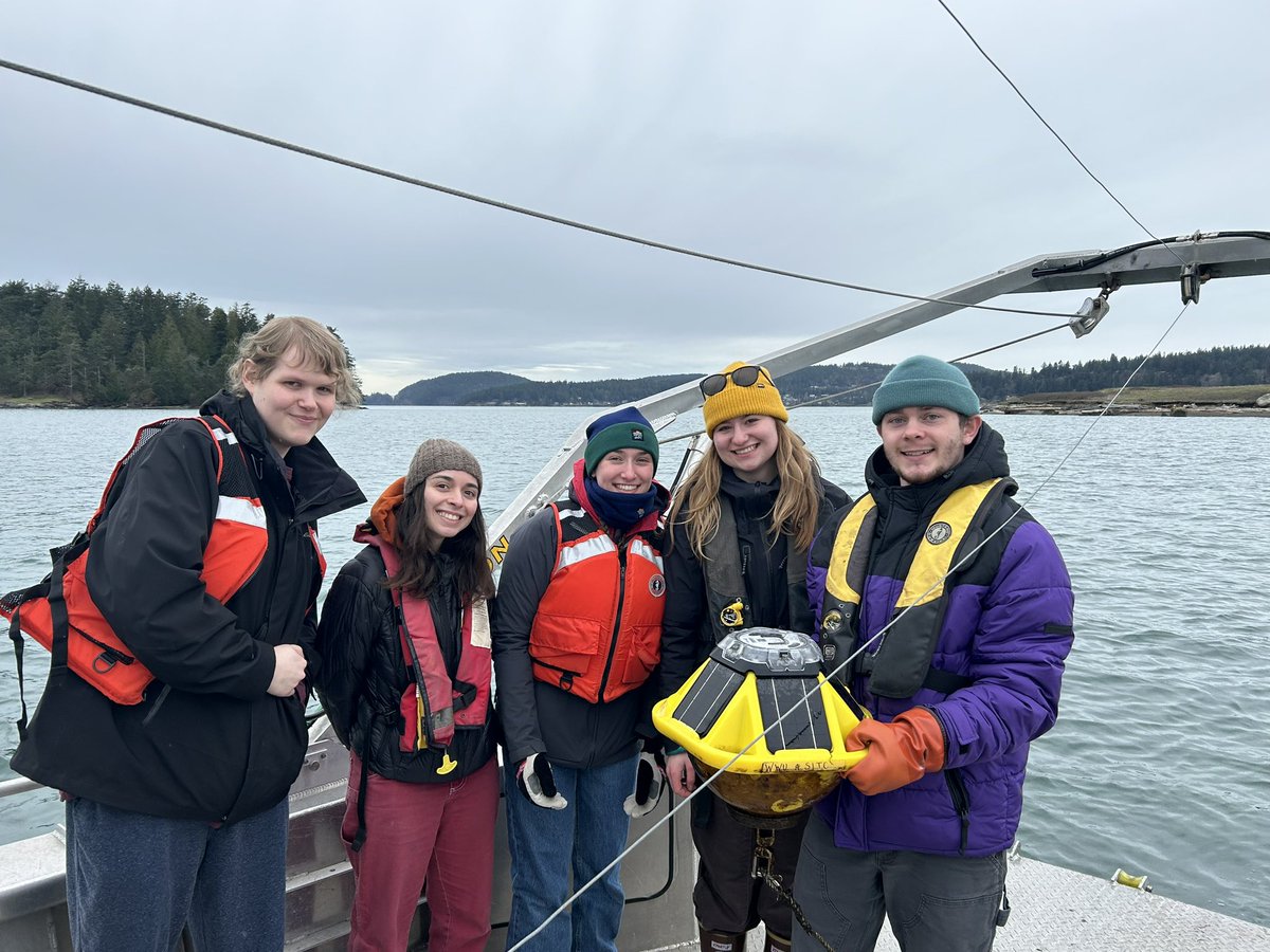 Mission accomplished! The Waves and Tides course (MACS 421) retrieved their wave buoy today from just offshore of the Swinomish clam garden. 🌊