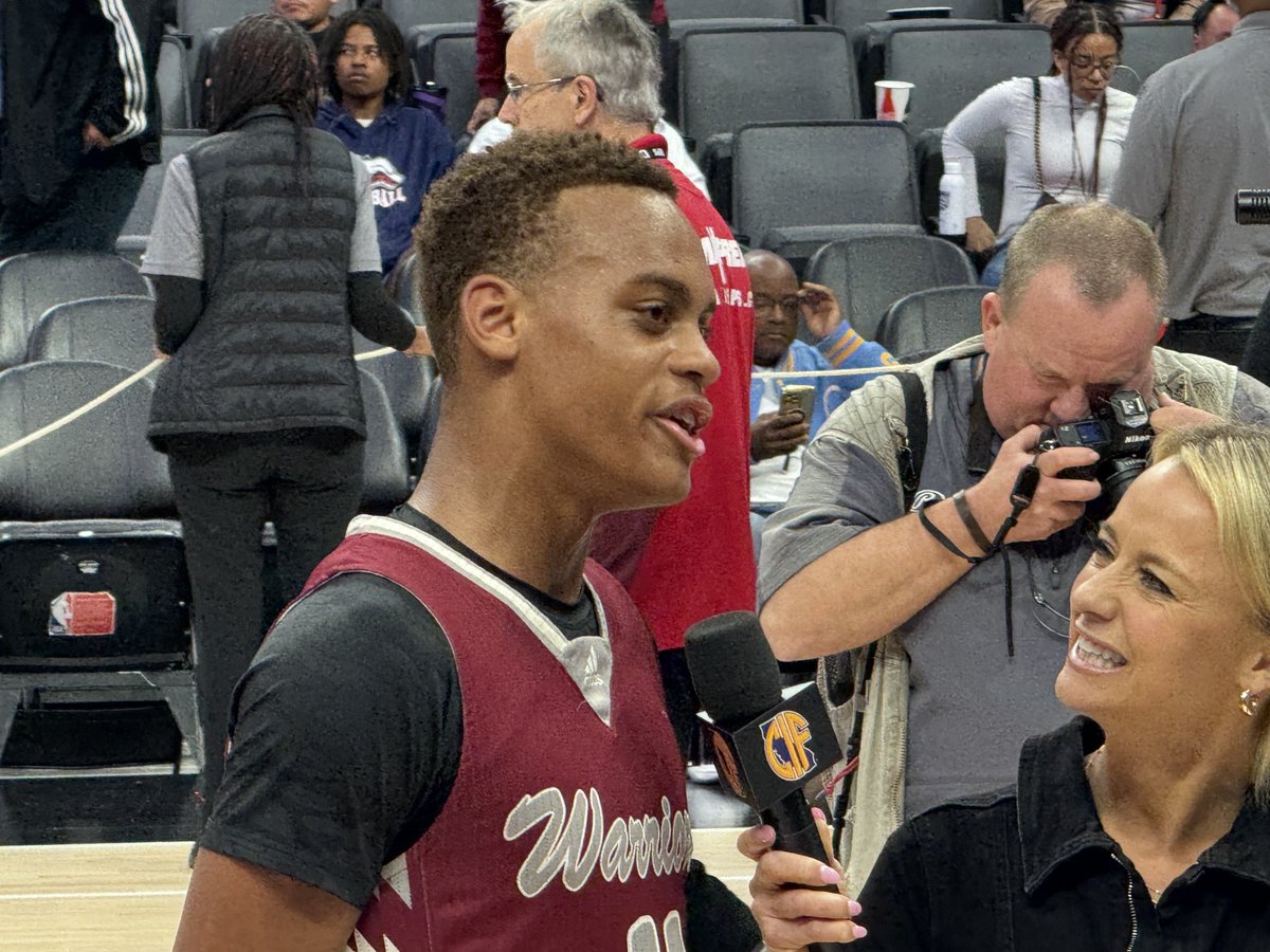25 points in the final high school basketball game ever for Michael Lindsay of Alemany. Headed to Idaho State to play defensive back. State champion.