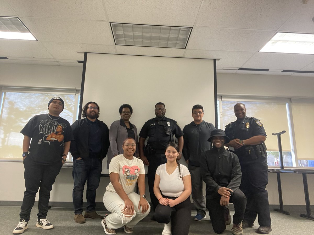 DallasCollegePD's tweet photo. Day 3 of the Dallas College Citizen Police Academy. We covered topics such as Use of Force (Officers have the right to intervene) Internal Affairs (IA police the police) and Alcohol Awareness (Know yourself, know your limit). All in bridging the divide with our school community. https://t.co/fILlaAJCHI