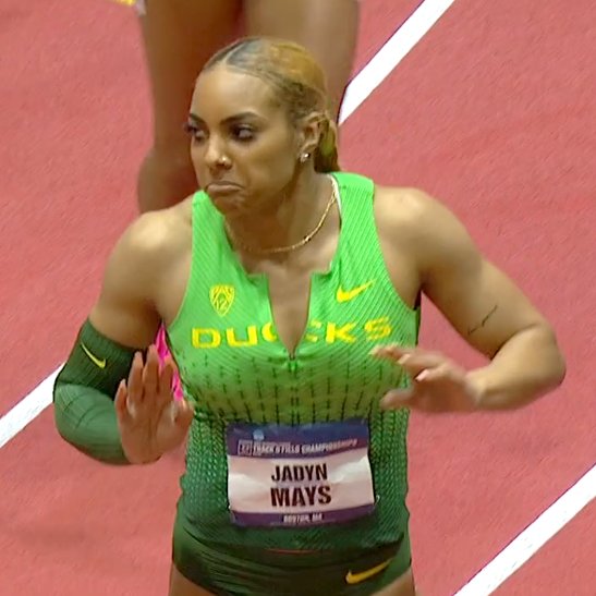 22.49 200m PB for Jadyn Mays in the first heat! #NCAATF