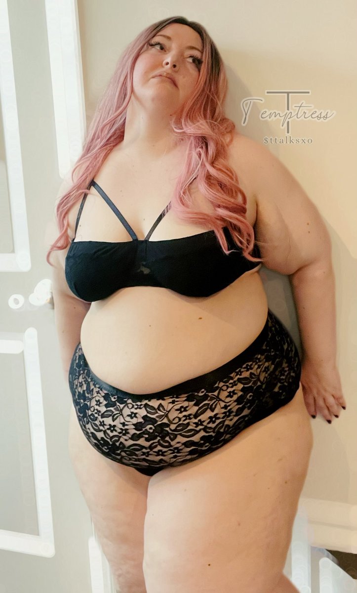 Onlyfans_deal's tweet photo. Wanna serve your goddess @ttalksxo ❓❓
Go get in your knees betas &amp;  approach properly 😈

☆ BBW 
☆ Voice messages
☆ Photos, videos
☆ Humiliation
☆ Tease &amp; denial
☆ Foot worship
☆ Tribute &amp; DM
☆ Chastity 

💸 Link In Her Bio  💸 https://t.co/vH3h0nKRRN