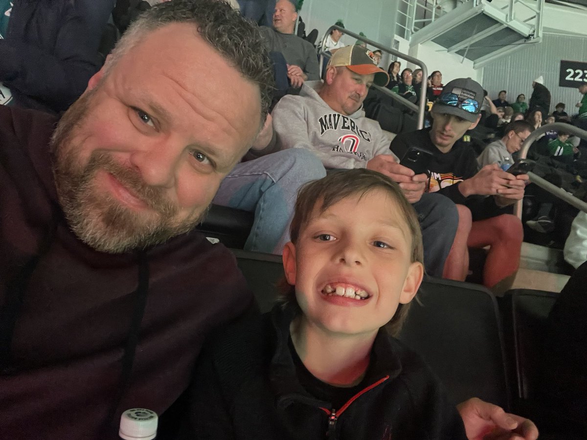 JasaSteve's tweet photo. #OmahaHKY https://t.co/NOecTRCYdN
