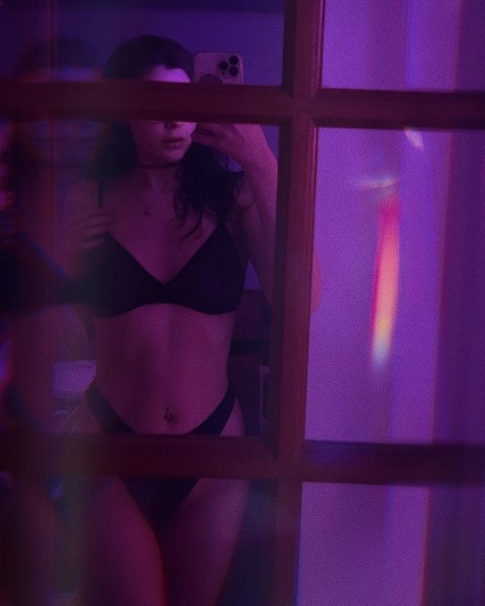 repost? https://t.co/Af1hfhVwTY