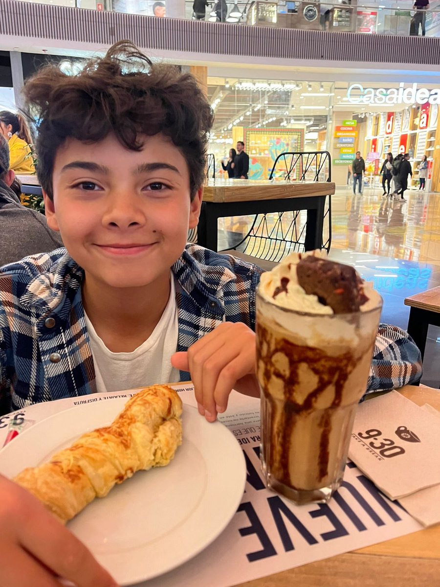 camiloparadag's tweet photo. Niño Perdido , Tomas Blanco Pardo 13 años bicicleta negra , saco rojo , salió del conjunto piedra real junto a hacienda fontanar a las 06:00pm del viernes 8 de Marzo de 2024 no tiene celular , por favor contactar a sus padres al 3108162262- 3213131675
Por favor RT! 🙏🏼 https://t.co/3SxFZtgODn