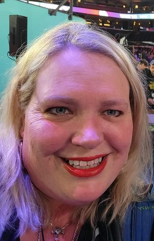 Love my cohosts but <a href="/jennacheryl/">Jennacheryl The Professional Fan</a> forgot to add her beautiful self! #InternationalWomensDay