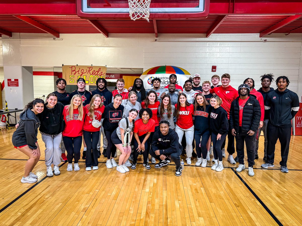 HilltopperCLIMB's tweet photo. Dancing the night away with @DanceBigRed in support of @NortonChildrens ! 🔴

Thankful to join for athlete hour in support of such a great cause! 

#HilltoppersWithHeart https://t.co/AGrqNpaJFS
