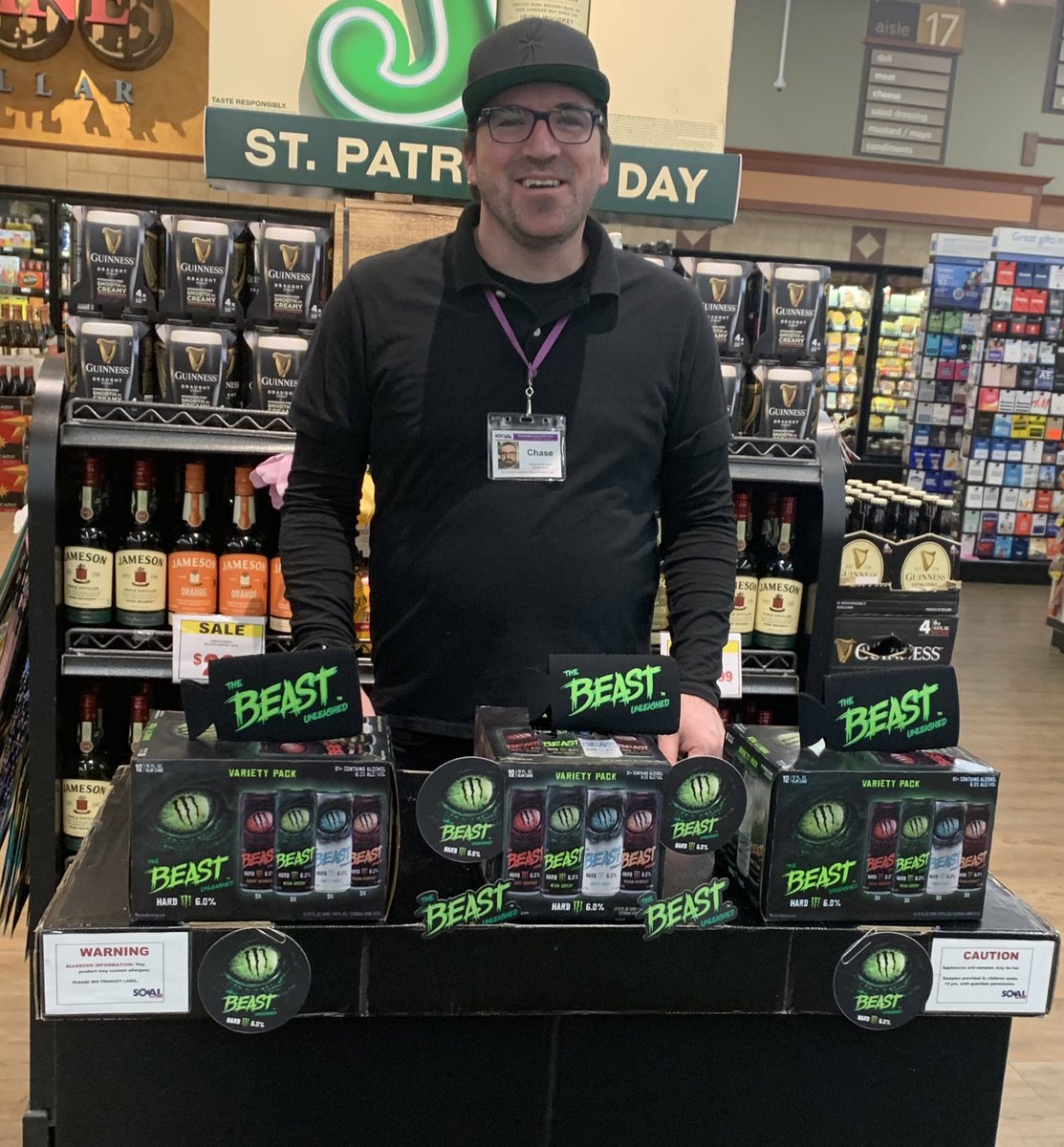 manimal138's tweet photo. Freaky Friday Promo with @BeastUnleashed here at @StaterBrosMkts #Covina for @SocialSampling
#FeastontheBeast #socialsampling #StaterSampling #StaterBros194 https://t.co/IsYbCtoULG