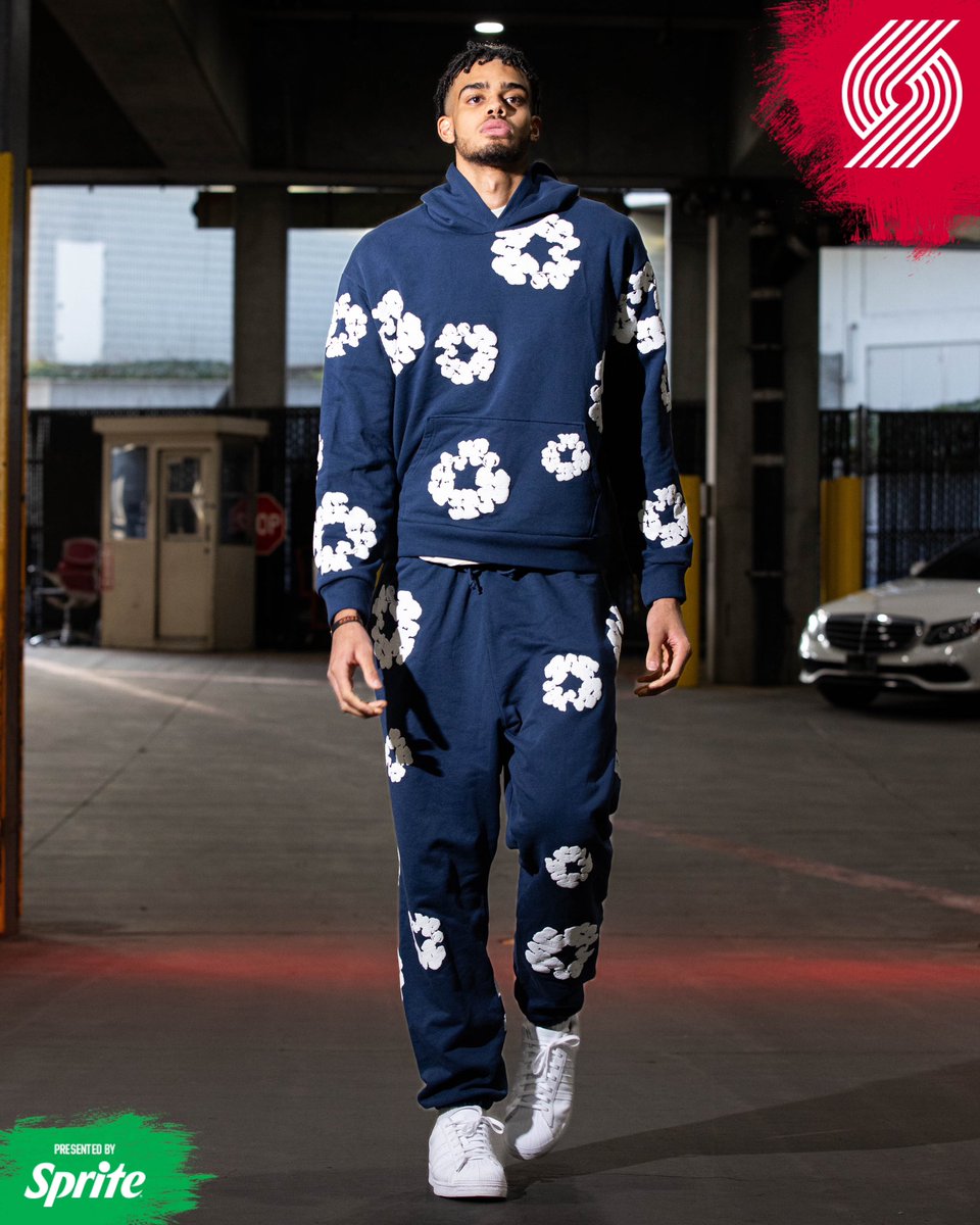 trailblazers's tweet image. fits on fits on fits 🚶‍♂️