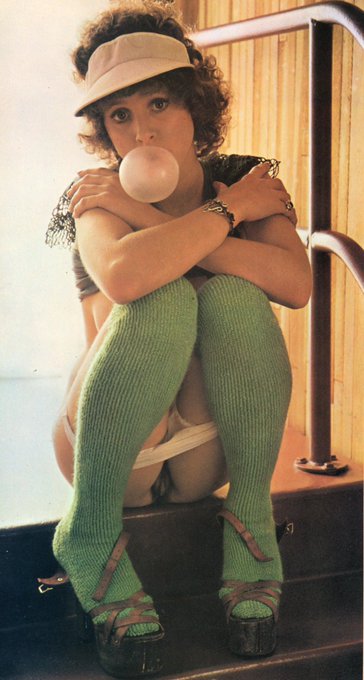 Nicky Stanton, with some photo fashion inspiration https://t.co/dKNXz8Iemt