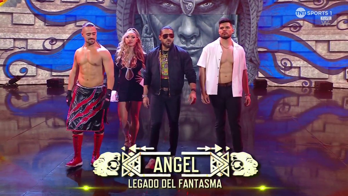 Legado Del Fantasma 😍 #SmackDown #SmackDownOnFox #LegadoDelFantasma #SantosEscobar #Angel #Berto #ElektraLopez