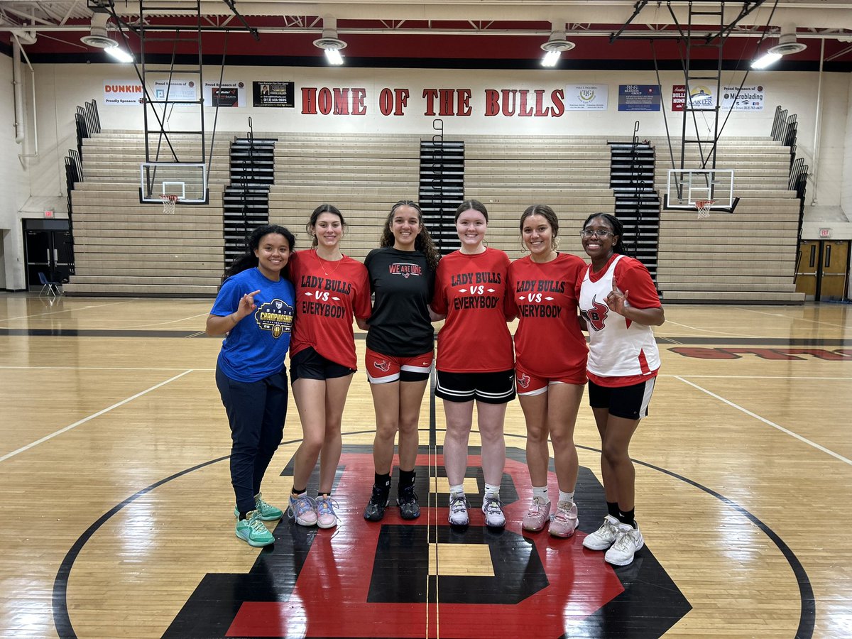 BloomingdaleGBB tweet media