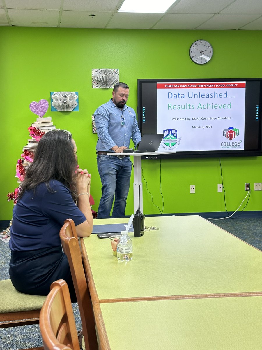 NoraRivasGarza1's tweet image. @PSJAISD #dataunleashed…. Results achieved. Excellent BM 2 data presentation today at PSJA Ballew School of Business & Energy. Thank you, Mr. Ruben Garcia, Principal, Mrs. Palacios, AP, and staff. You did amazing !! 
#studentsfirst 
#teachersupport