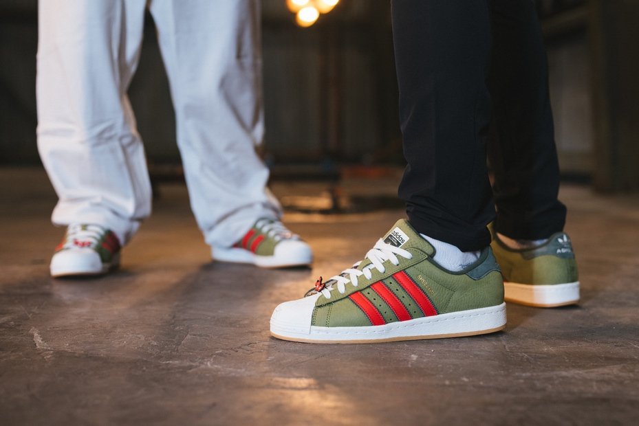 adidas gazelle silver green womens Men's adidas Superstar Shoes White IF1585 main image 1