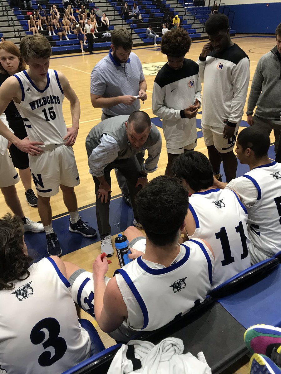 Coach_Rick57's tweet image. Congratulations to @hodge520 and @LakeNormanMBB. They punched their ticket to the @nchsaa 4A Final 4 with an impressive win over a really good Chambers team.