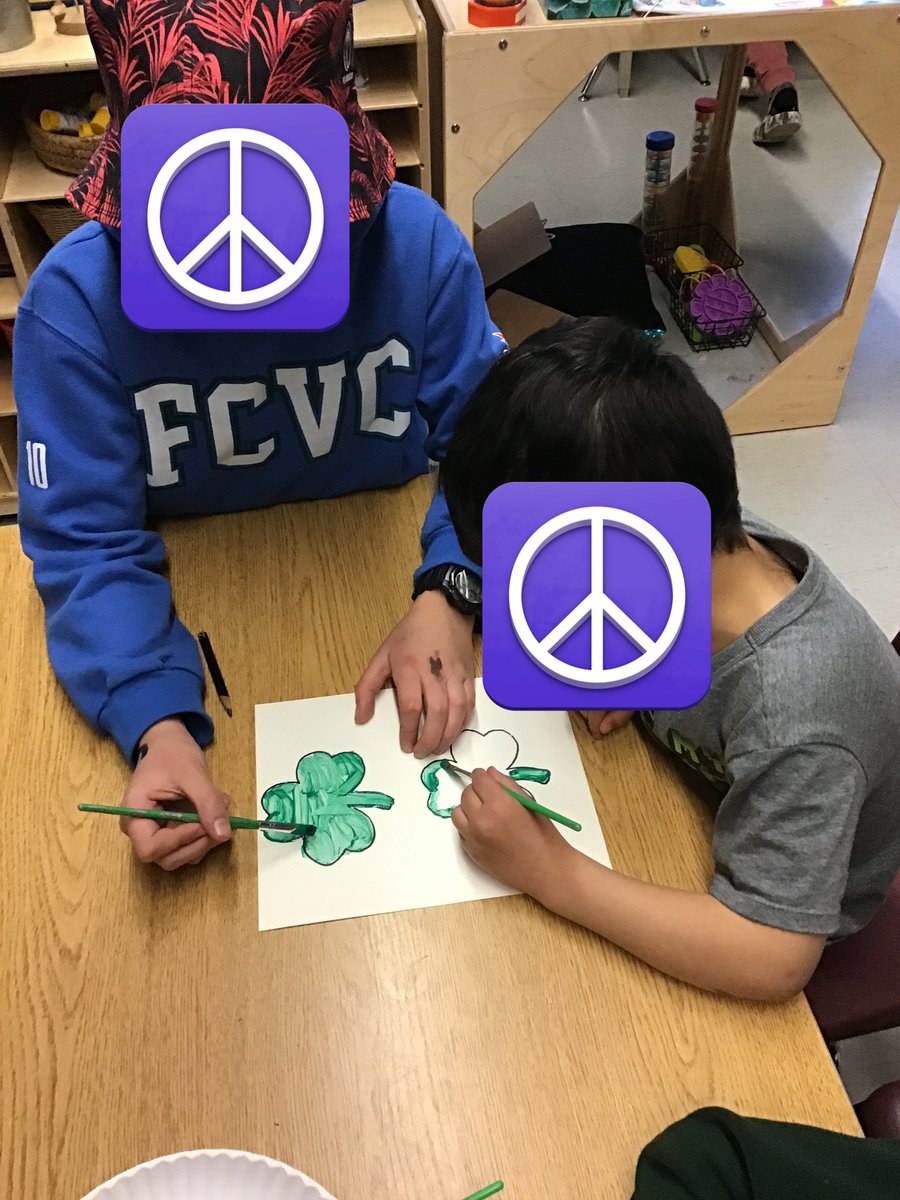 Check out March’s Peace Tree of Luck.  Ss painted and sparkled shamrocks with their Grade 6 buddies in Mrs. Tyrer’s (Mr. Thompson’s class).  Thank you buddies! <a href="/mountsfieldps/">Mountsfield Public School</a> <a href="/PeaceTreeDay/">Peace Tree Day</a>