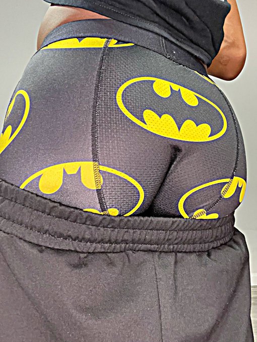 🦇😏🙈🤫 https://t.co/2BfYt4hC0z