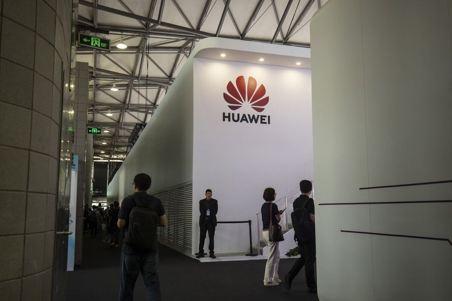 Josef2867's tweet photo. @committeeonccp @RepStefanik The CCP company #Huawei is using US technology to produce chips!
There are serious loopholes in the Chip Act here! It must be stopped!
#ChipAct #TakeDownTheCCP https://t.co/BFXffwtXcT