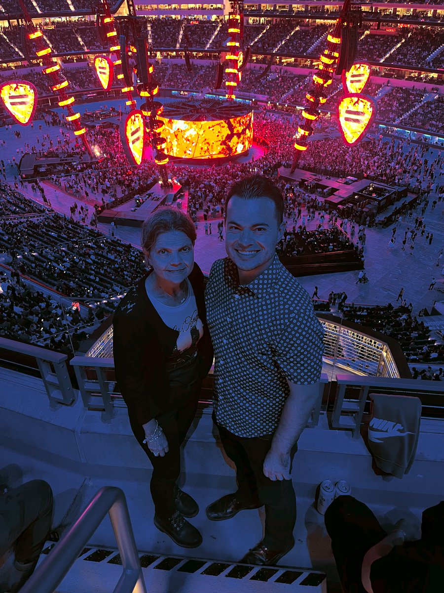 Happy #InternationalWomensDay ! Celebrating the strength, resilience, and achievements of incredible women around the world, including my mom, the most inspirational person in my life. #IWD2024 #InspireInclusion