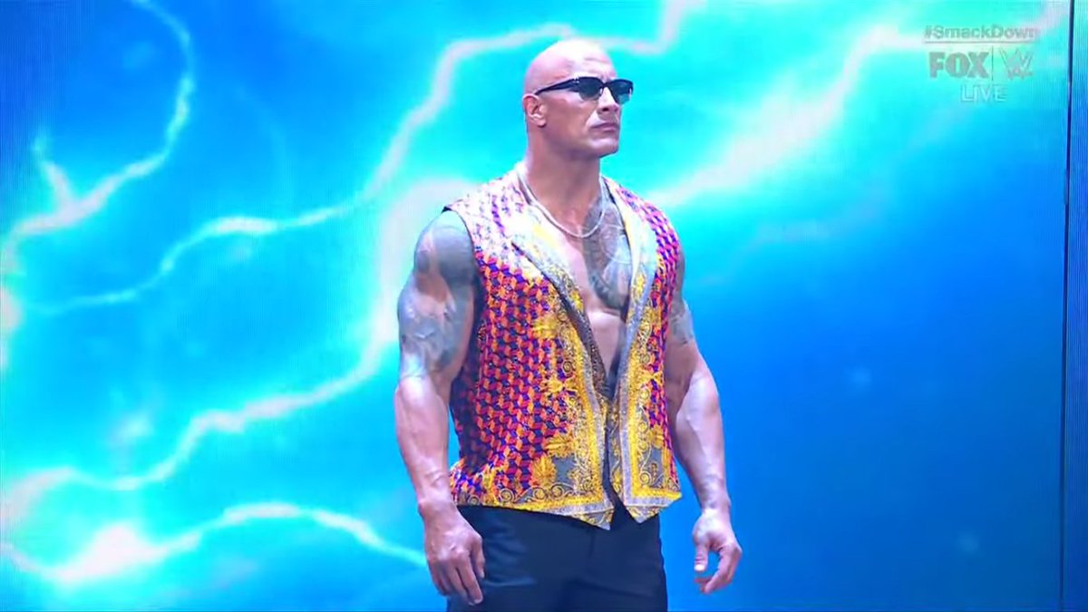 DwayneJNet's tweet image. #SmackDown #PeoplesChamp #TheGreatOne (@TheRock)