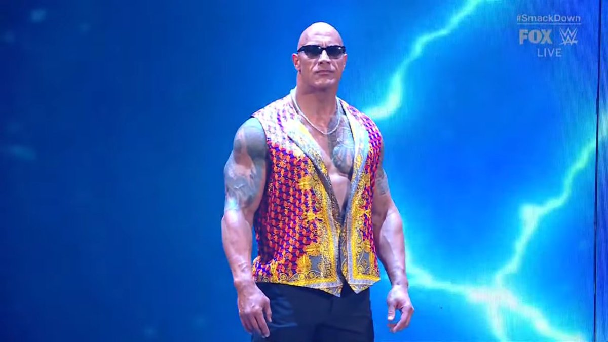 DwayneJNet's tweet image. #SmackDown #PeoplesChamp #TheGreatOne (@TheRock)