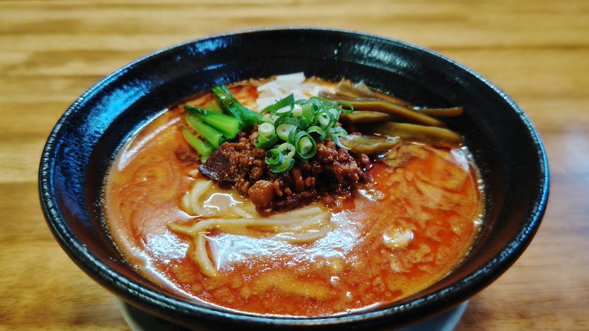 お世話になっております。

「みそ坦々麺」「辛みそ坦々麺」は本日が最後の販売日です。
まだ少しありますが、出方によっては途中で終了しますのでそこはご了承してください。

それでは本日もよろしくお願いします☺️