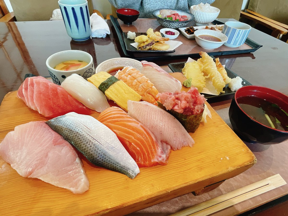 これまじ。

美味しいものは心も体も満たされますね。
生き物に、関わってくださる方に、提供して下さる方に、場所に、命に感謝をして、「いただきます」
