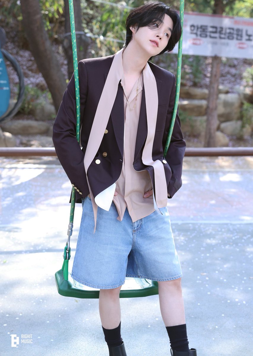 legsofyoongi's tweet photo. https://t.co/JdvuV1I0h6