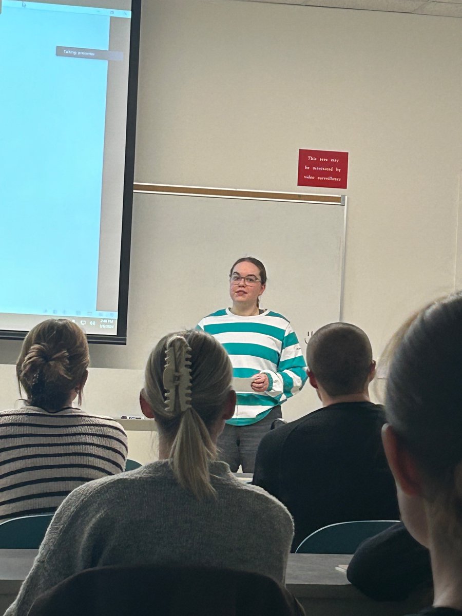 Ending the week off with a <a href="/UAlbertaKSR/">UAlberta Kinesiology, Sport, and Recreation</a> Behavioural Medicine Group meeting where <a href="/BonisteelEmily/">Emily Bonisteel</a> presented her MSc proposal in just 3 minutes! Way to go!