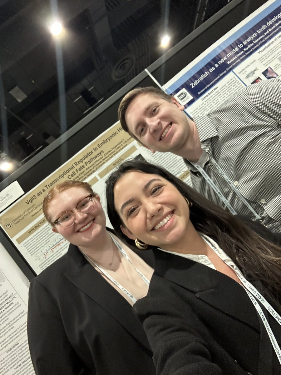 Check it out, <a href="/molbcu/">Molecular Biology Ph.D. Program // CU Anschutz</a> <a href="/CUAnschutz/">CU Anschutz Medical Campus</a> represented at #TAGC24 🪰🐟(*insert yeast emoji here*) <a href="/reis_lab/">Reis Lab</a> <a href="/McMurraylab/">MichaelMcMurraylab</a> <a href="/cameronbennette/">Cameron Bennett</a>