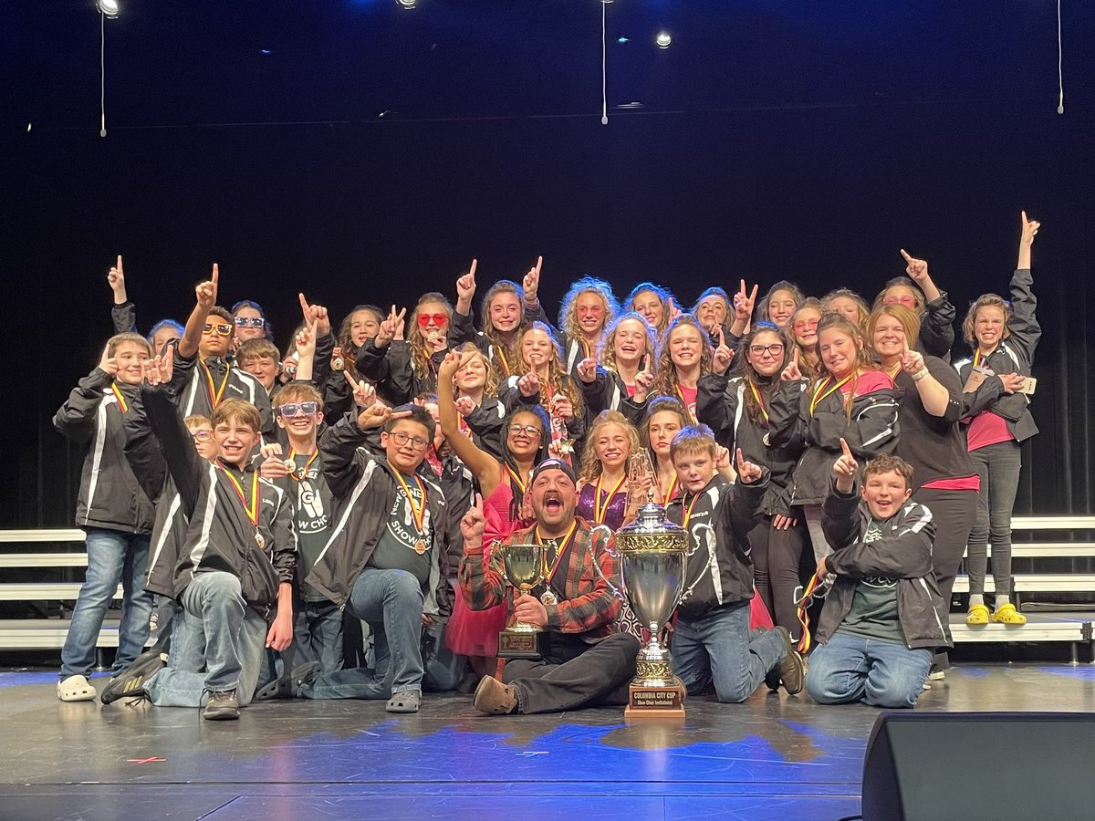 Busco_FineArts's tweet photo. 🏆GRAND CHAMPIONS AT COLUMBIA CITY! 
🥇BEST VOCALS!
🥇BEST CHOREOGRAPHY!
🥇BEST CREW! 

Outstanding Performer - Makayla Korte

Amazing season for New Generation - with 3 Grand Champion sweeps! Thank you to all of our parents, family, &amp; fans for your incredible support this year! https://t.co/OK53Skh2fW