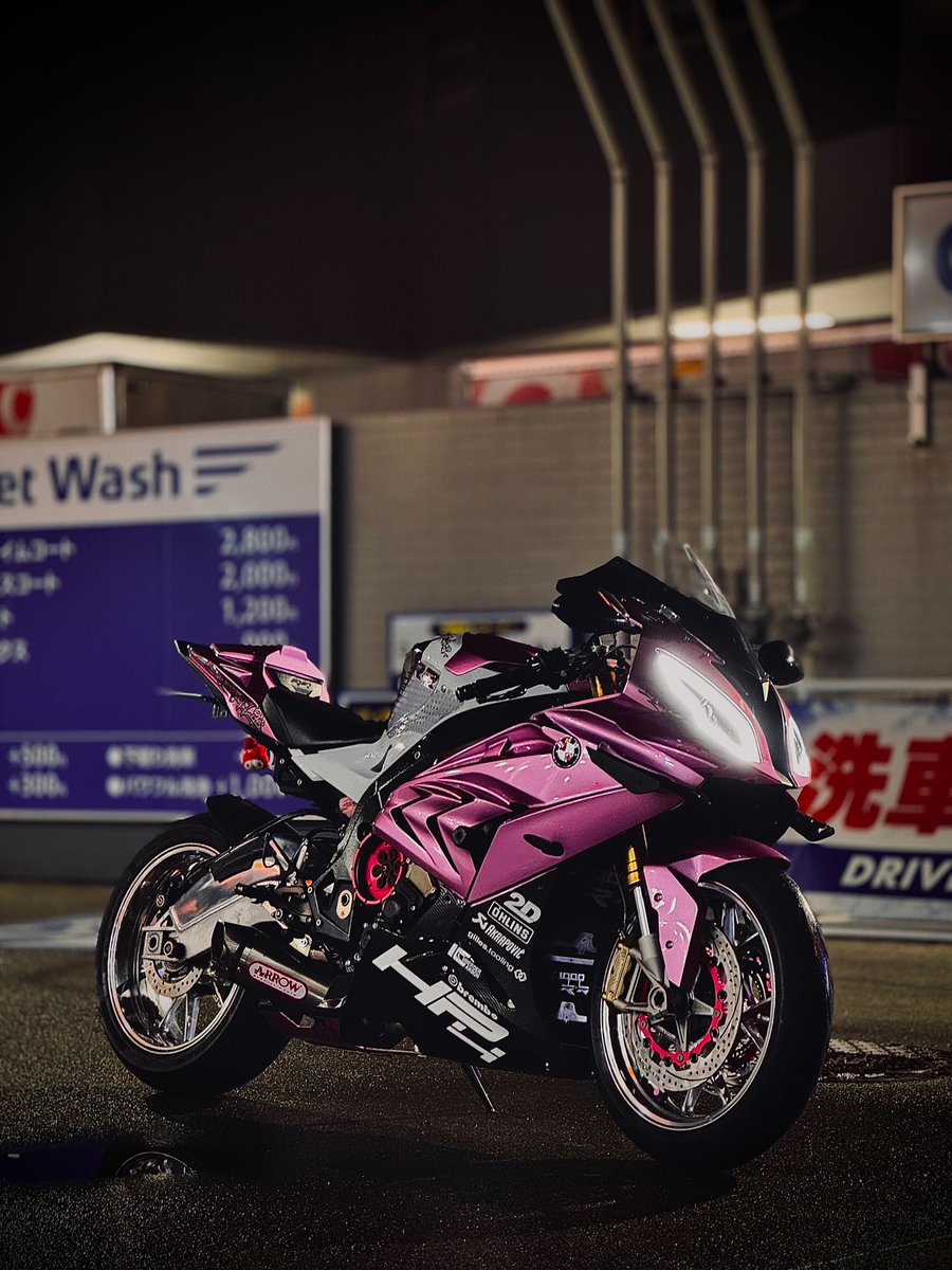 T1krr's tweet photo. NEW BMW S1000RR  ❤️ https://t.co/4bHczvm4Bu