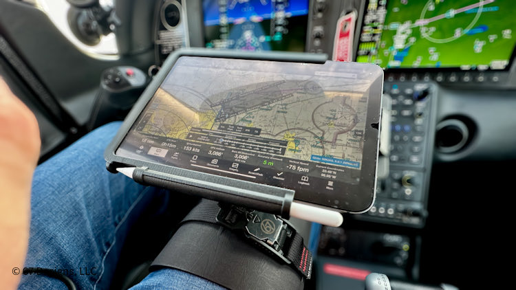 You should go flying, not your Apple Pencil. Another great flying experience with the lightest 67 Designs EFB Kneeboard and IPad Holder with CaptivePencil. 67d.com/aviation