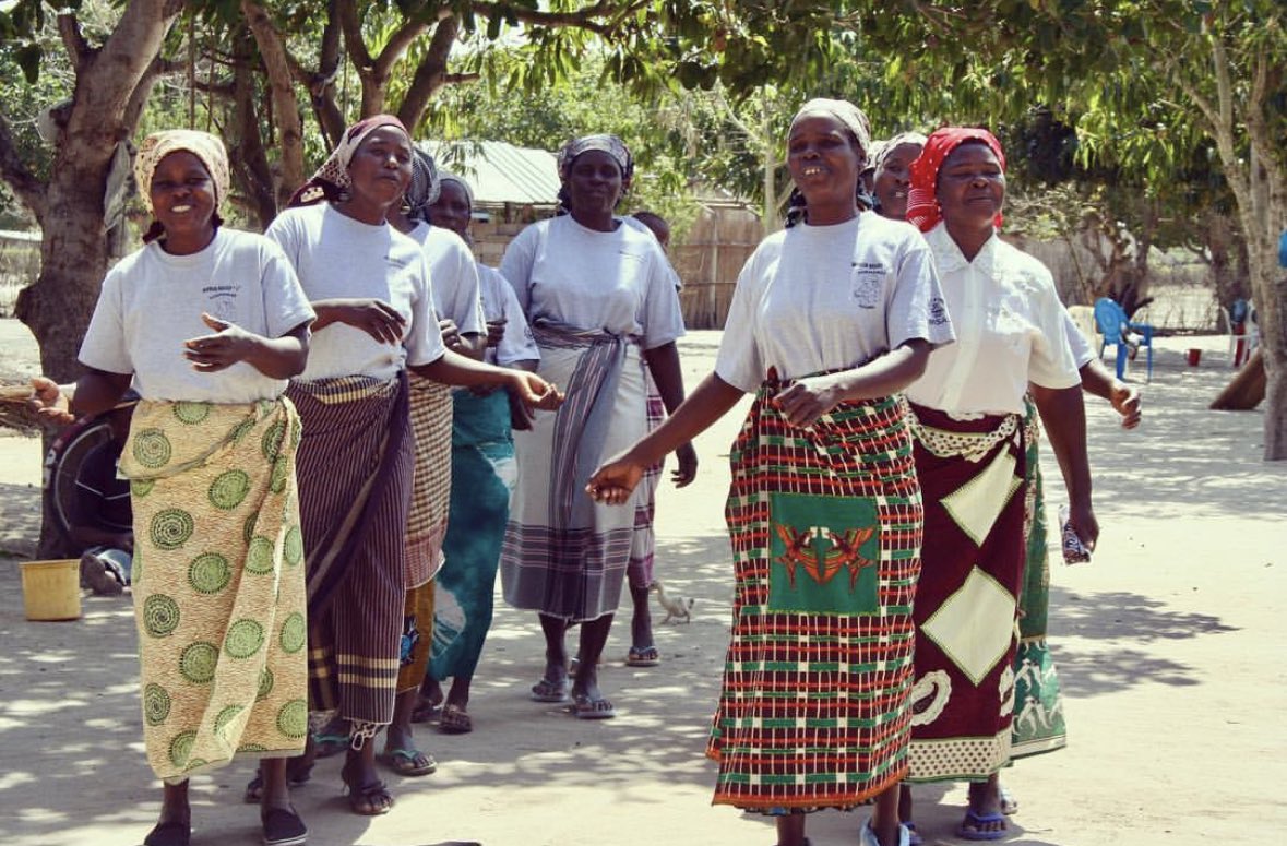 NazoKureshy's tweet photo. Celebrating all women courageously leading change, delivering life saving services, building cohesion, and spreading joy in vulnerable communities around the world.  You inspire me!  Women’s rights are human rights. #InternationalWomensDay2024 https://t.co/uBCUD6f3Cj
