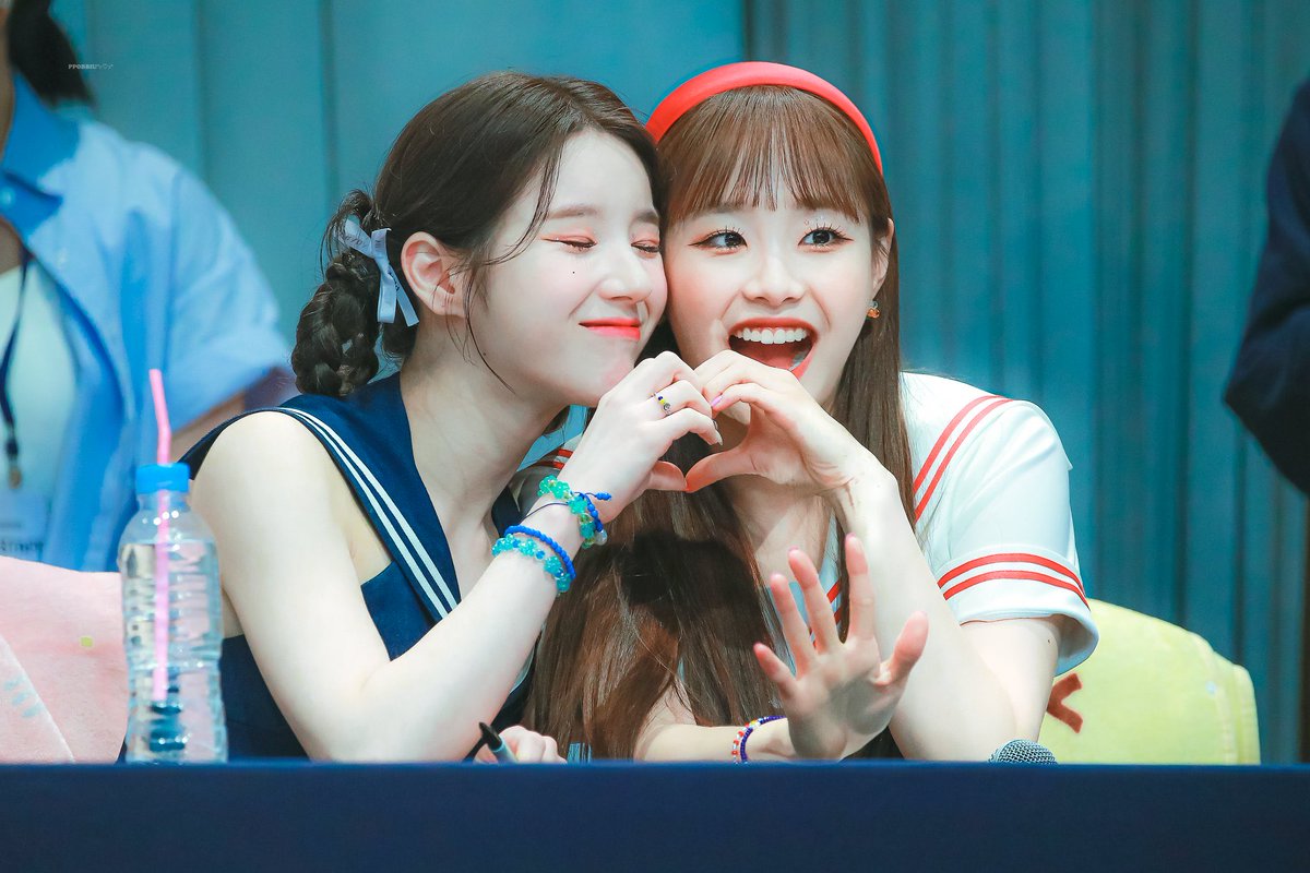 heejin pics (희진) tweet media