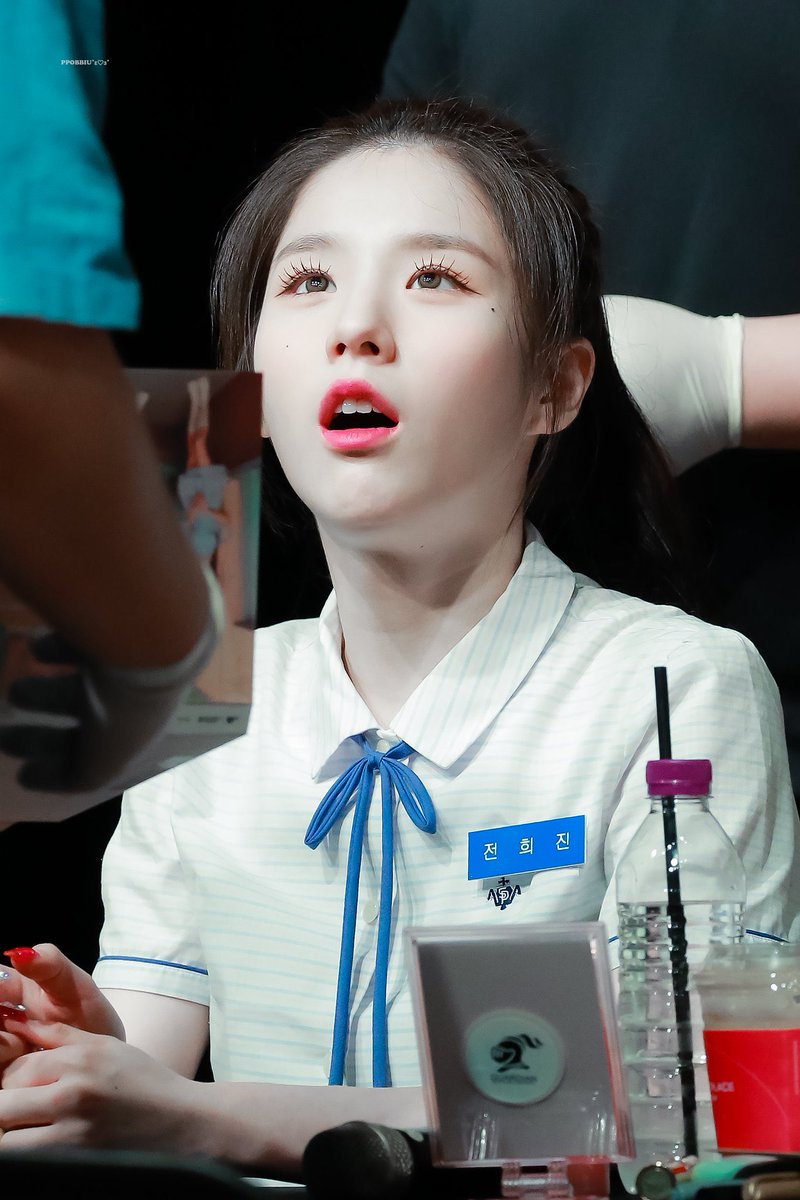 heejin pics (희진) tweet media