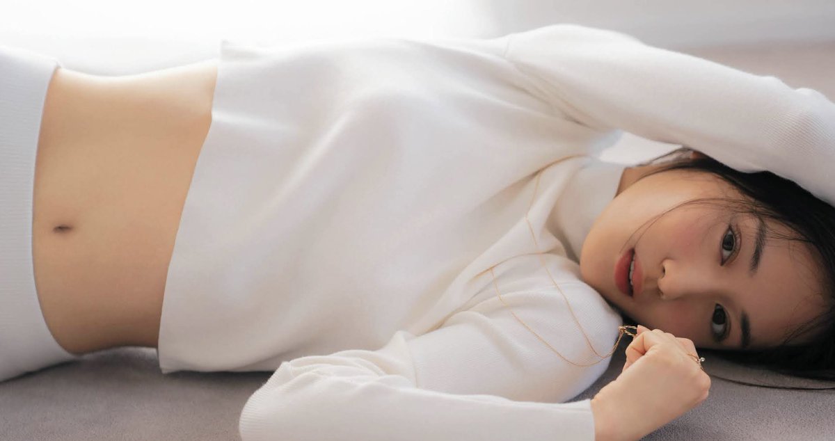 山の写真集は今のおへそが見られるのは楽しみではあるけれど、既に解禁