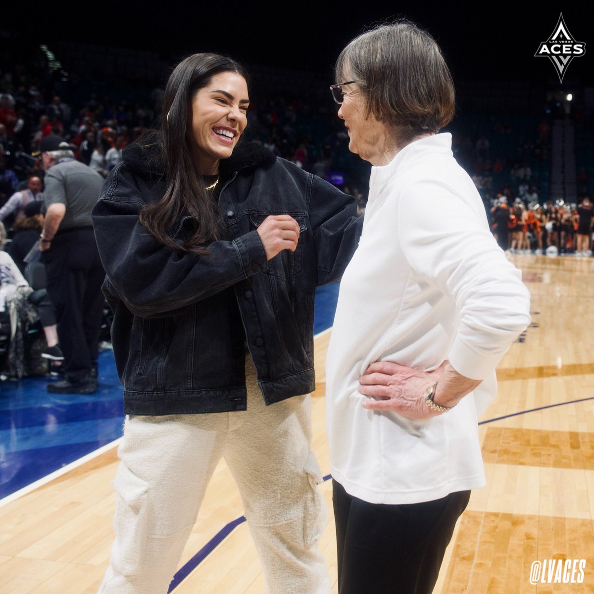 A couple of #Pac12WBB legends.