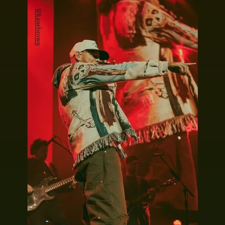 kanebrownre's tweet photo. I can feel it 
I believe there's true  love 💘 https://t.co/5A2AnBvqOw