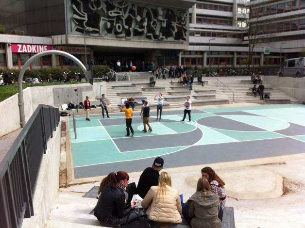 ‘How a children’s lens in planning shows the way to create better places for everyone’ @TimRGill in @BuildingCentre buildingcentre.co.uk/news/articles/… It may not make the front pages, but an ongoing @UKParliament inquiry could be big news for anyone who want to improve the health and…