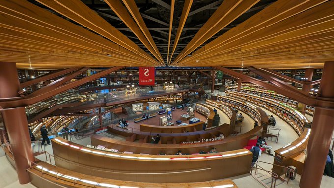 石川県立図書館 フェスライブでも使われてたけど、建築としても面白い 今どきな図書館スタイル https://t.co/Ptifzqmk7y<a href="/tag/%E5%9C%92%E5%9F%8E%E5%AF%BA%E6%80%9C%E7%94%9F%E8%AA%95%E7%A5%AD2024"class="tags"><span>#園城寺怜生誕祭2024</span></a>