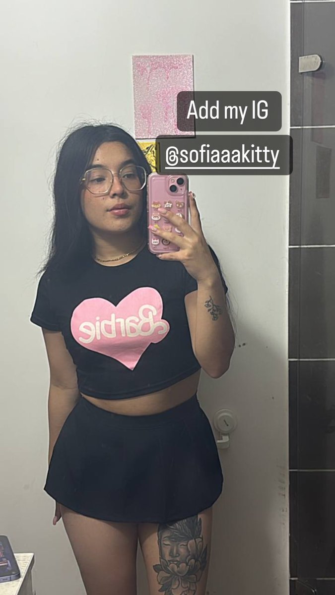 sofiaakitty's tweet photo. Add me 
 https://t.co/nZQMHkyLU9 https://t.co/RuQyswCyU6