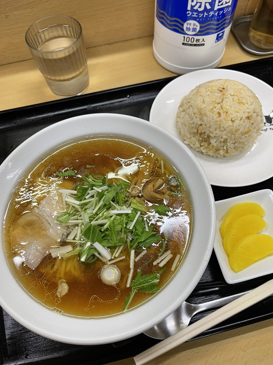 お疲れ様です 今日は薫さんでラーメン+玉子チャーハンセットをいただいてきました 久しぶりだったけど「元気だった？」って言ってもらっちゃって ...
