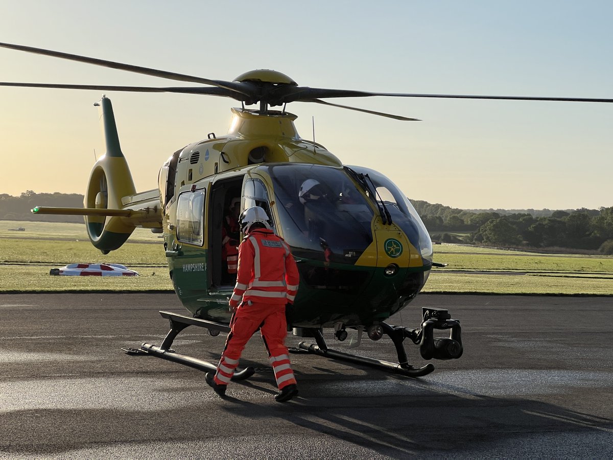 In January and February, Saturdays were our busiest days of the week. Our critical care team are ready to be there for you every day. We know incidents can happen anywhere at anytime, we don't stop being there for you. 💚💛 📸 Fred Jackson