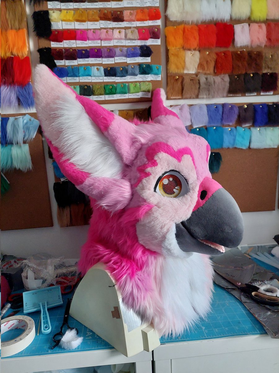 Daylight photos of Pink 💗 Furs : UV hot pink, bubblegum, baby pink, white fox from @HowlFabric Base: @nukecreations Eye blanks: @HidekiDeer